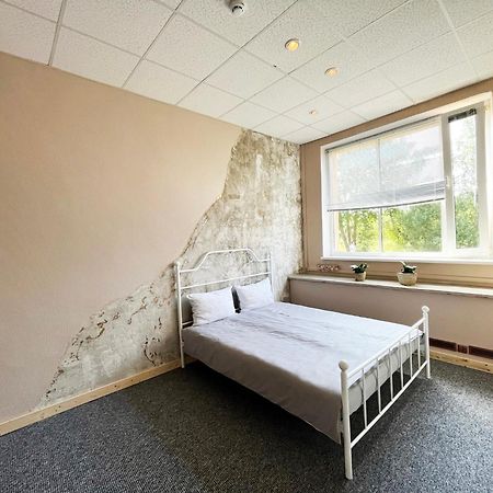Hostelis R27 Aizpute Esterno foto