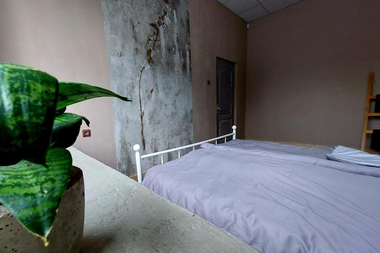 Hostelis R27 Aizpute Esterno foto